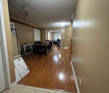For Lease - 38 Charcoal Way, Brampton, Ontario - Photo 4