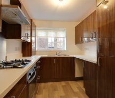 3 BEDROOM House - Semi-Detached - Photo 2