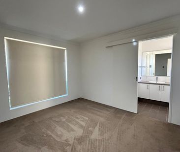 WELL MAINTAINED FAMILY HOME AUSTRALIND - Photo 6