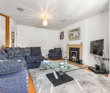 3 bedroom semi-detached house to rent - Photo 4