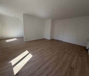 Location Appartement 3 pièces 65m² - Photo 6