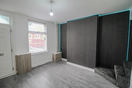 3 bedroom terraced house to rent - Photo 4