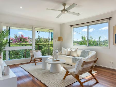 AIR CONDITONED 3 BEDROOM HOME - Photo 3