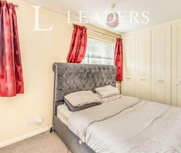 Hornbeam Road, Havant, PO9 - Photo 4