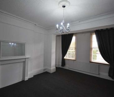 Grosvenor Street Cheltenham, GL52 - Photo 3