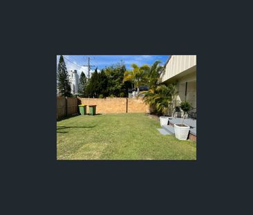 1892 Gold Coast Highway, Burleigh Heads, Qld 4220 - Photo 3