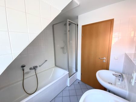 Helle 3-Raumwohnung im Herzen der Stadt ! - Foto 4