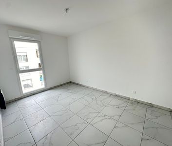 Location Appartement 2 pièces 38m² ARLES 13200 - Photo 5
