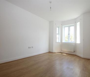 2 bedroom maisonette to rent - Photo 2