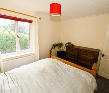 2 bedroom ground floor maisonette to rent - Photo 5
