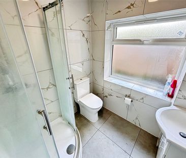 Thorney Mill Road, Iver, Buckinghamshire, SL0 - Photo 5