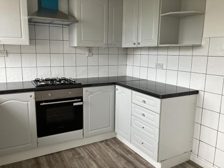 3 bedroom townhouse to rent - Photo 3