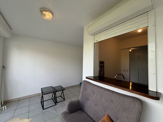 Studio climatisé en résidence sécurisée avec votre agence Longfort Immobilier - Photo 1