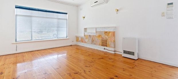 4/16 Golflands Terrace, Glenelg North SA 5045 - House For Rent | Domain - Photo 1