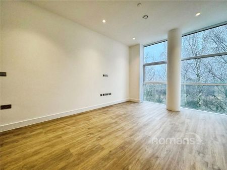 1 bedroom flat to rent - Photo 2