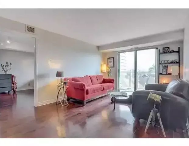 Byward Market The Strand Condo! | 429 Somerset Street West, Ottawa - Photo 1