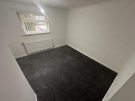 2 bedroom semi-detached house to rent - Photo 3