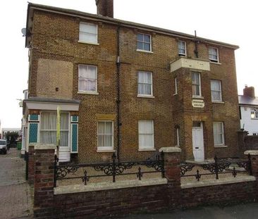 Charles Street, Herne Bay, CT6 - Photo 1