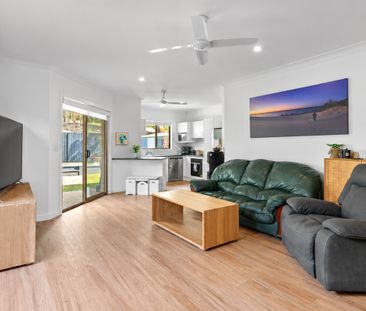 Cosy and Quite Cul - d - Sac 3 Bed 2 Bath 2 Car In an Elite Area - Photo 2