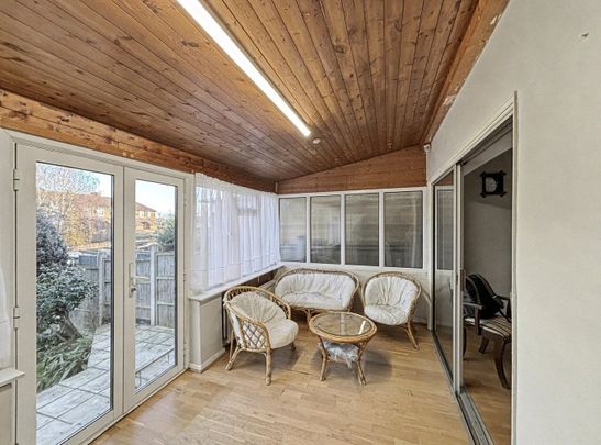 Forest Gate, London, NW9 - Photo 1