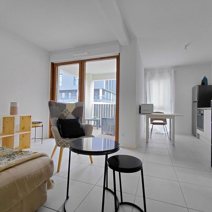 Location Appartement 2 pièces 43m² LYON 7ème - Photo 1