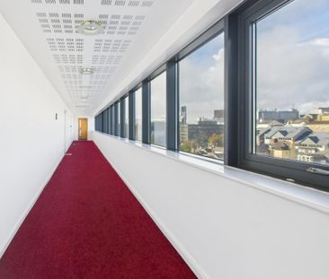 2 bedroom penthouse to rent - Photo 1