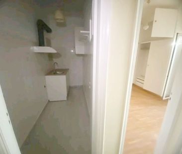 Studio/Γκαρσονιέρα για ενοικίαση Κέντρο (Ζωγράφου) - Photo 4