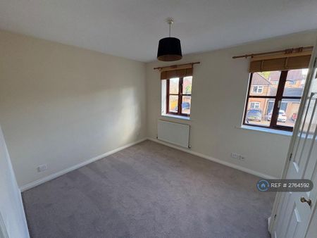 2 bedroom semi-detached house to rent - Photo 2