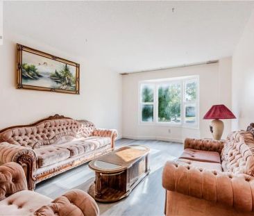 8 DINGWALL Court - Photo 2