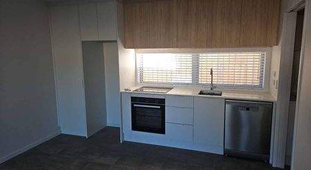 3BR Townhouse in Hoon Hay - Photo 3