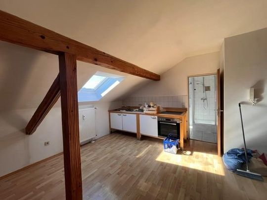 Gemütliche Dachgeschoßwohnung, 2 Zimmer in Passau Neustift - Foto 1