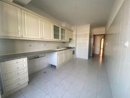 Apartamento T4 em Lisboa - Photo 3