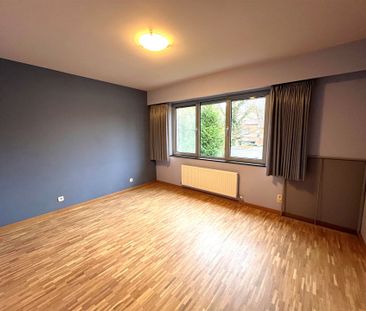 Gezellig 3-slaapkamer appartement met 2 garages - Foto 2