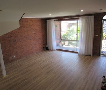 Upmarket Townhouse - Photo 4