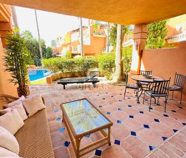 Chalet Adosado en alquiler en Marbella Este – Málaga | Gilmar - Photo 2