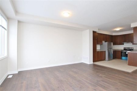 For Lease - 213 Hibernian Walk, Kanata, Ontario - Photo 3