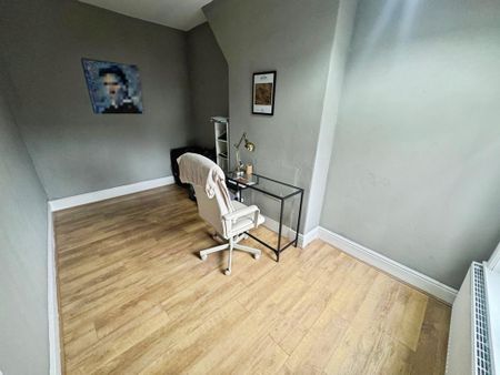 2 bedroom terraced house to rent - Photo 2