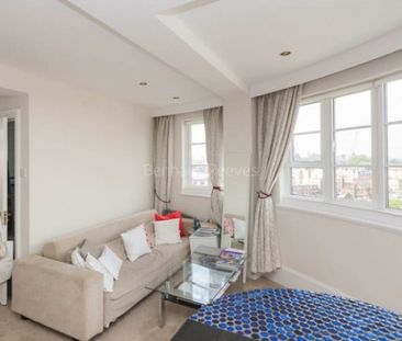 Studio flat to rent in Sloane Avenue Mansions, Sloane Avenue, Chels... - Photo 6