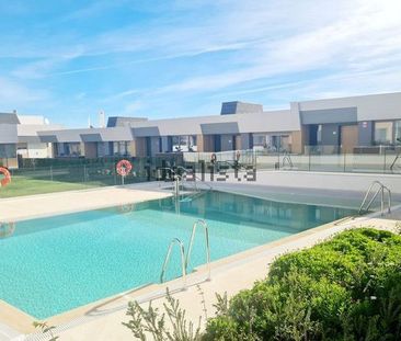 Alquiler de chalet pareado en Avenida Carmen Werner - Photo 3