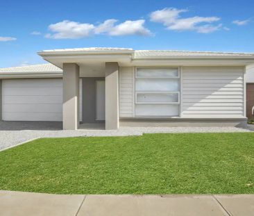 “Brand new spacious living!” - Photo 2