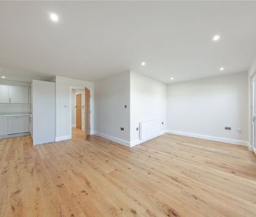 Church Street, EN2, Enfield - Photo 1