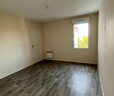 Location Appartement 3 pièce(s) de 69.93 m2 - Photo 1