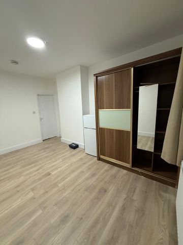 2 bedroom house share to rent - Photo 4