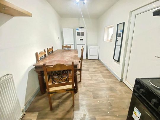 1 bedroom property to rent - Photo 1