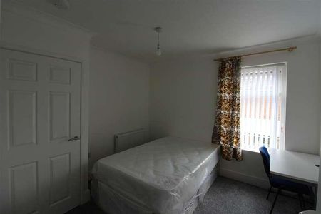 Morris Road Upper Flat, **student Apartment** Student Apartment **, Southampton, SO15 - Photo 5