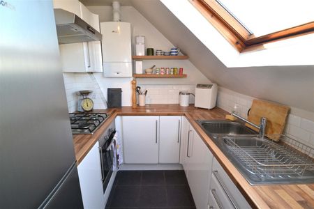 2 bedroom apartment to rent - Photo 5