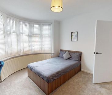 6 bedroom house to rent - Photo 4