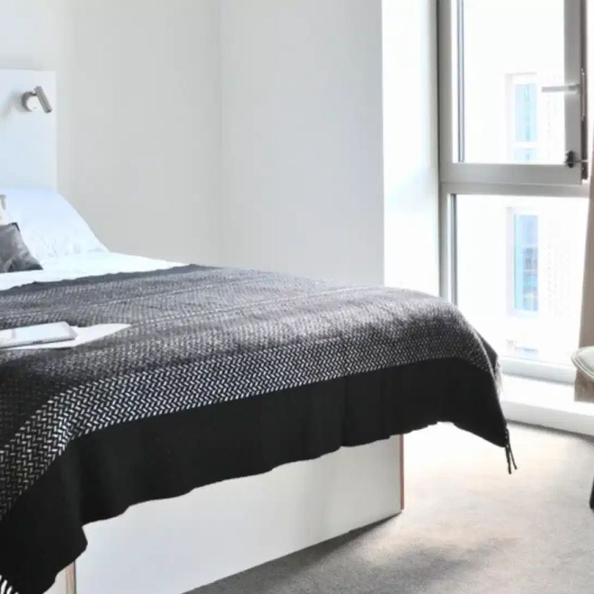 Large Studio - Photo 1