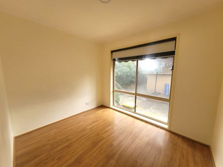 2/10 Middlefield Drive - Photo 2