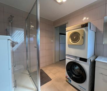 25A Kurrajong Cres, Melton South, Vic 3338 - Photo 3